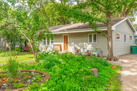 125 Picnic St, Shorewood, IL 60404