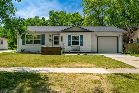 5273 Bunker Hill Ct, Loves Park, IL 61111