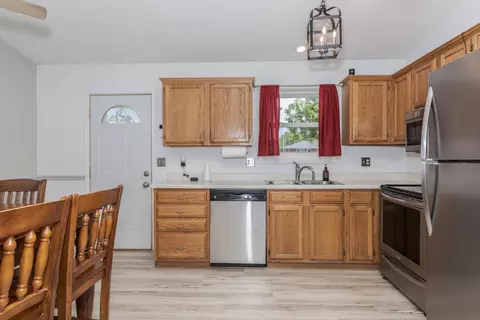 403 S Linden St, Normal, IL 61761 photo 3