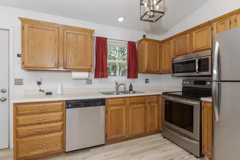 403 S Linden St, Normal, IL 61761 photo 4