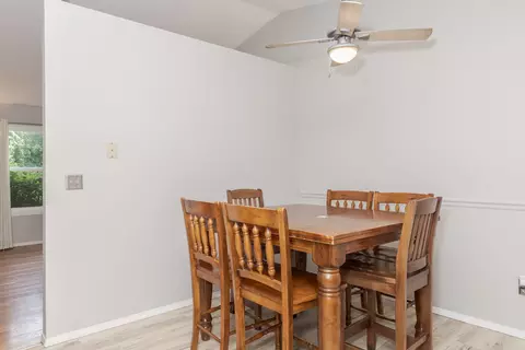 403 S Linden St, Normal, IL 61761 photo 5