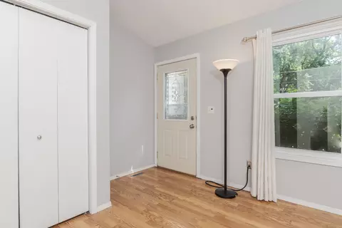403 S Linden St, Normal, IL 61761 photo 7