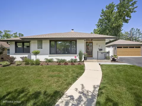 241 E Van Buren St, Elmhurst, IL 60126 photo 2