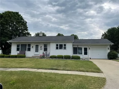100 Division St, Findlay, IL 62534