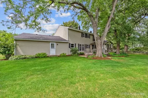 191 Brookside Dr, Elgin, IL 60123 photo 3
