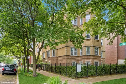 3110 W Berteau Ave #2, Chicago, IL 60618