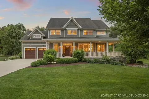 612 Pine St, Batavia, IL 60510