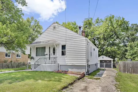 1464 Wood St, Crete, IL 60417