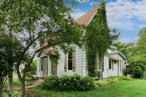 301 E 3rd St, Armington, IL 61721