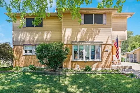 9241 Mcvicker Ave, Oak Lawn, IL 60453