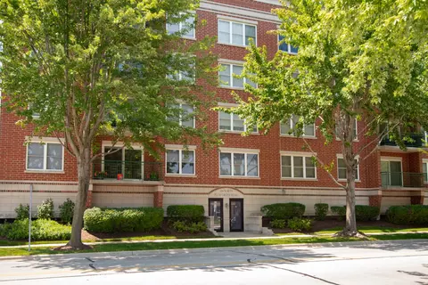 104 N Plum Grove Rd #503, Palatine, IL 60067