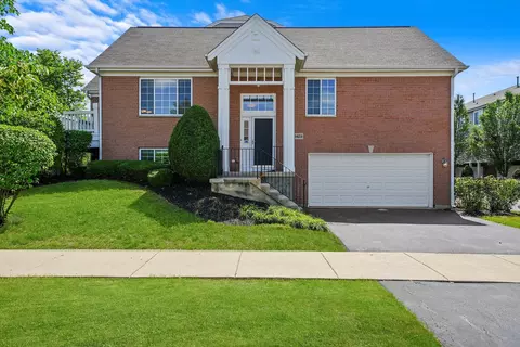 9423 W 141st St, Orland Park, IL 60462