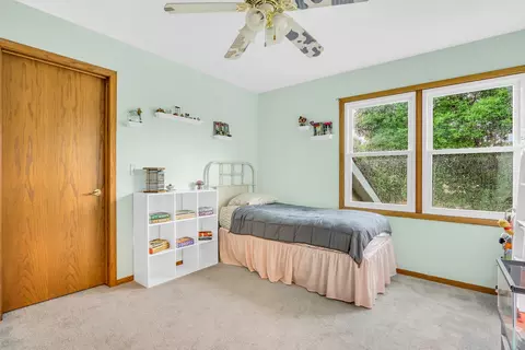 4292 Crabtree Ct, Gurnee, IL 60031 photo 37