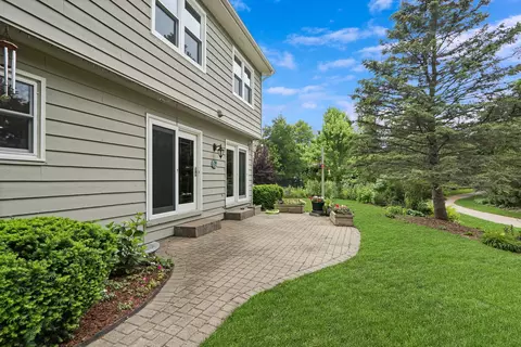 4292 Crabtree Ct, Gurnee, IL 60031 photo 4