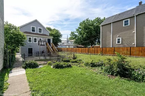 8744 S Baltimore Ave, Chicago, IL 60617