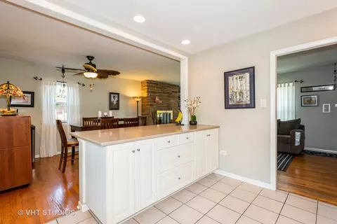 414 W Division St, Itasca, IL 60143 photo 8