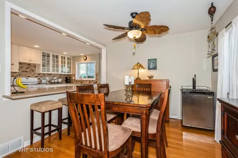 414 W Division St, Itasca, IL 60143 photo 5