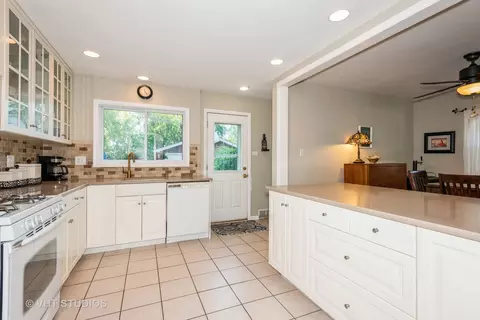 414 W Division St, Itasca, IL 60143 photo 9