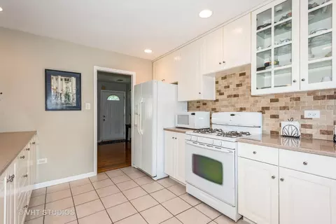 414 W Division St, Itasca, IL 60143 photo 7