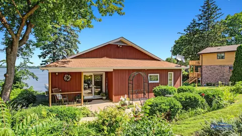 184 E Grand Ave, Fox Lake, IL 60020