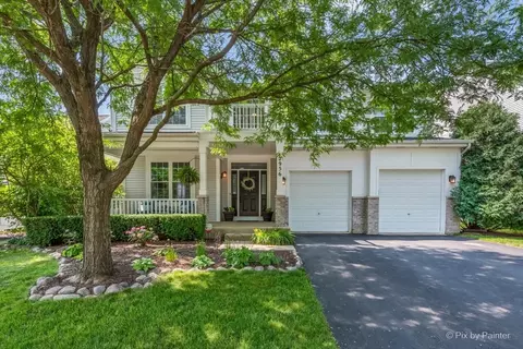 2956 Adamson Dr, Geneva, IL 60134