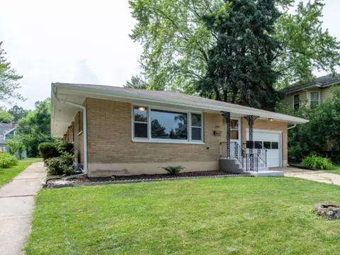 2116 Elisha Ave, Zion, IL 60099