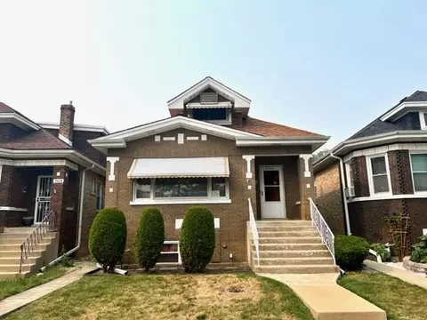 7918 W Cressett Dr, Elmwood Park, IL 60707