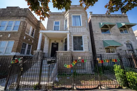 4421 W Congress Pkwy, Chicago, IL 60624