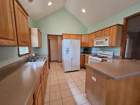 3560 Bunker Hill Dr, Algonquin, IL 60102 photo 12