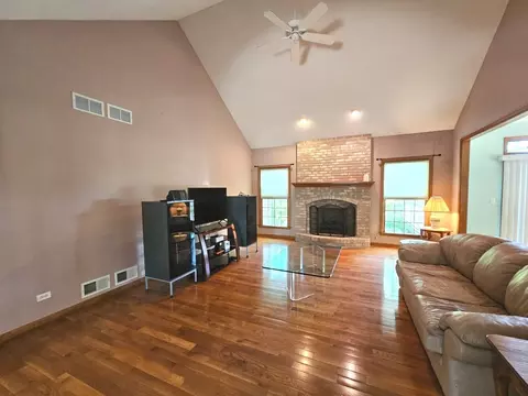 3560 Bunker Hill Dr, Algonquin, IL 60102 photo 5