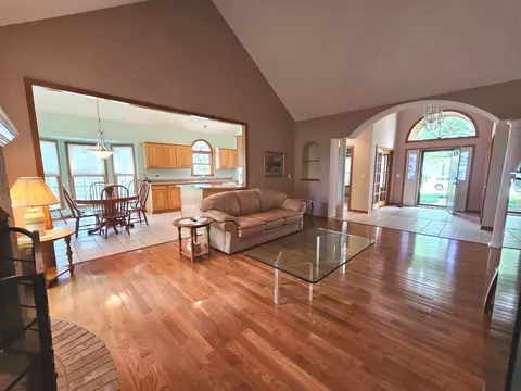 3560 Bunker Hill Dr, Algonquin, IL 60102 photo 3