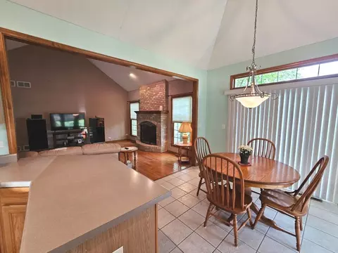 3560 Bunker Hill Dr, Algonquin, IL 60102 photo 16
