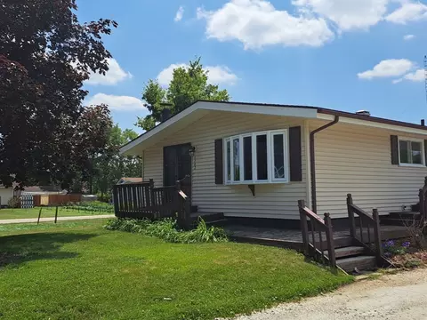 1703 Pine St, Ottawa, IL 61350