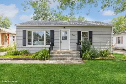 3006 Emily Ln, Mchenry, IL 60051
