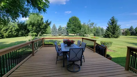 1610 Castlebar Rd, Mchenry, IL 60050 photo 2