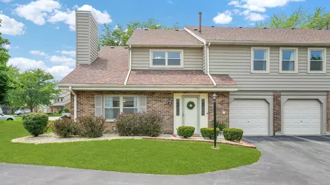 9232 Whitehall Ln #36C, Orland Park, IL 60462