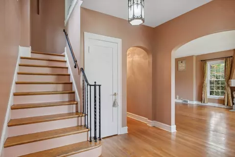 951 Cedar St, Deerfield, IL 60015 photo 3