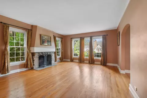 951 Cedar St, Deerfield, IL 60015 photo 4