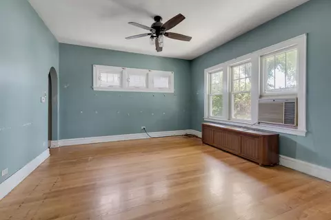 1341 E Algonquin Rd, Des Plaines, IL 60016 photo 4