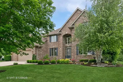 621 Independence Ave, Sycamore, IL 60178