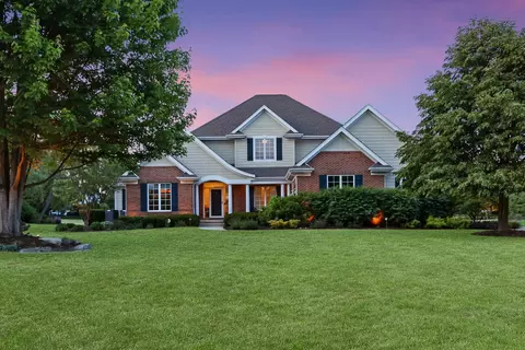 5520 River Park Dr, Libertyville, IL 60048