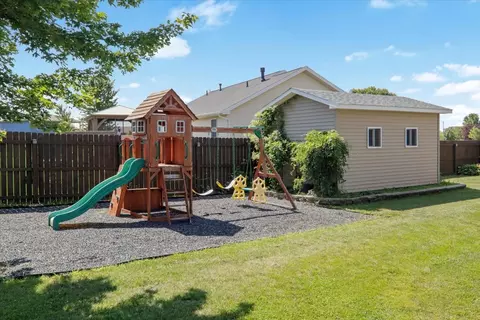 63 Fedor Cir, Bloomington, IL 61705 photo 24