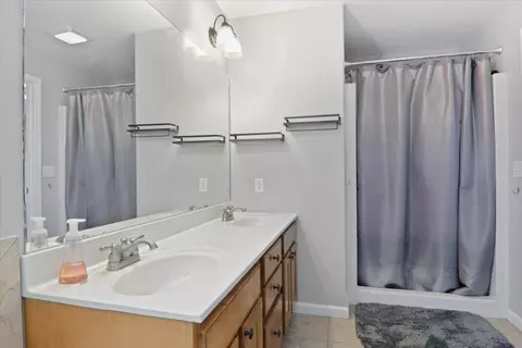 63 Fedor Cir, Bloomington, IL 61705 photo 12