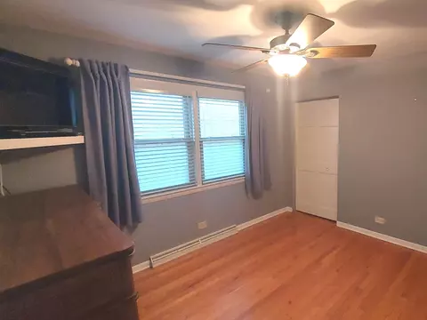 6311 W Devon Ave, Chicago, IL 60646 photo 5