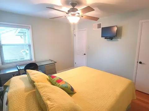 6311 W Devon Ave, Chicago, IL 60646 photo 10