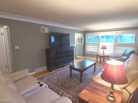 6311 W Devon Ave, Chicago, IL 60646 photo 4