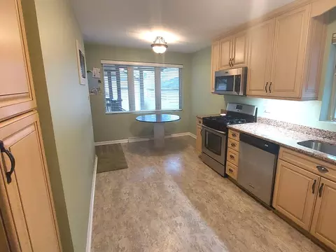6311 W Devon Ave, Chicago, IL 60646 photo 13
