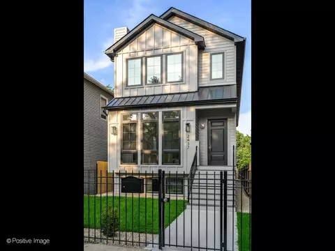 2437 N Washtenaw Ave, Chicago, IL 60647