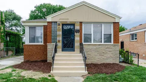 14524 Woodlawn Ave, Dolton, IL 60419
