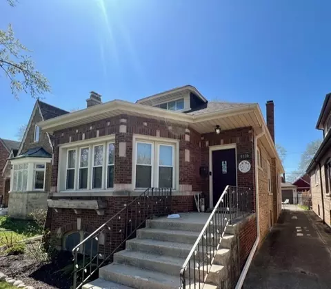 9130 S Oakley Ave, Chicago, IL 60643